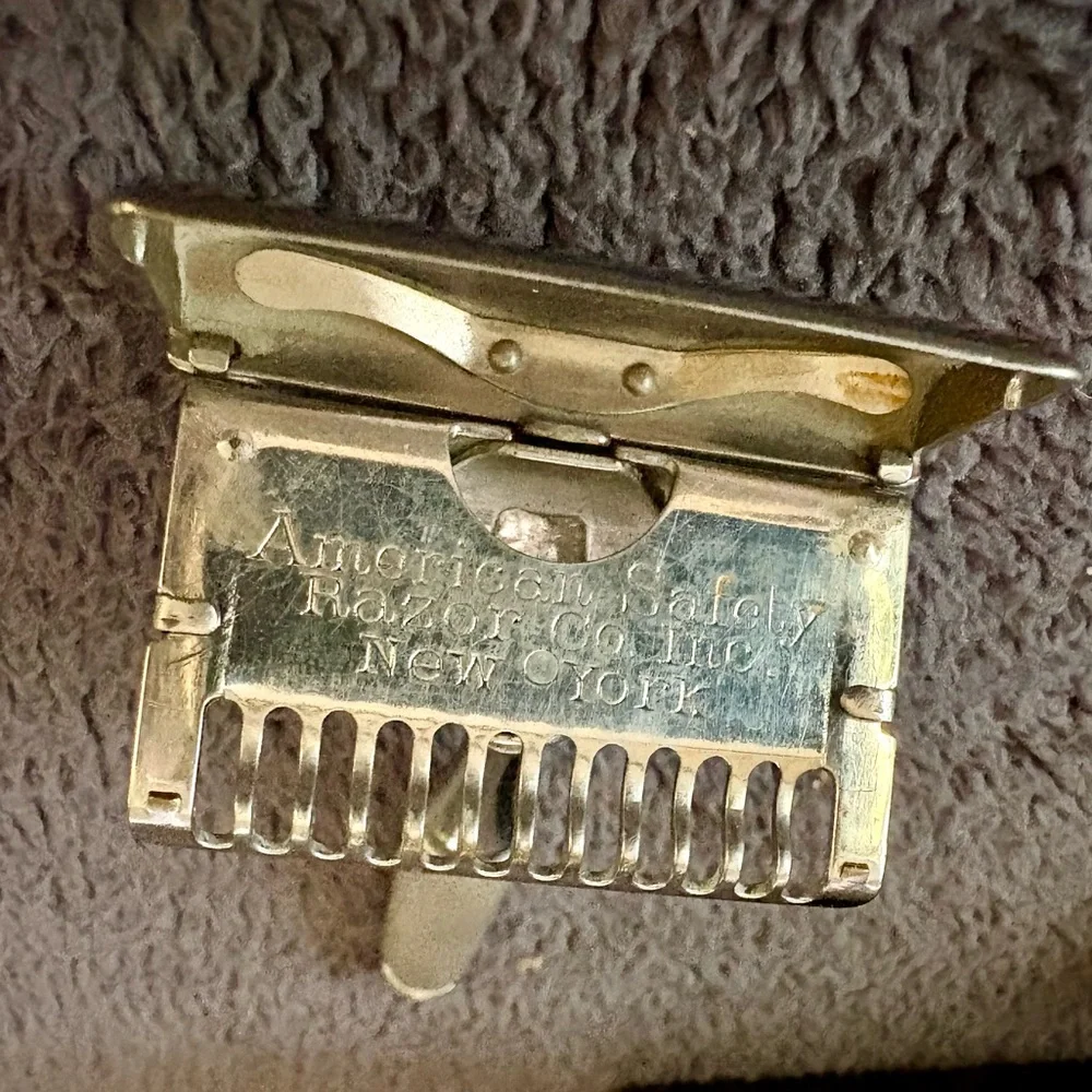 Vintage Ever Ready Safety Razor in original box